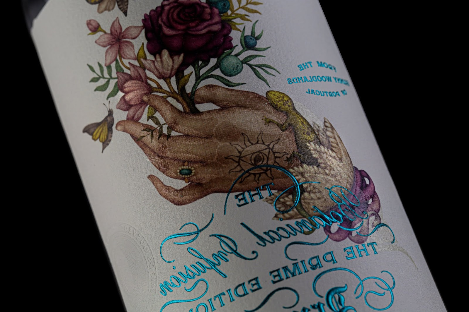 杜松子酒包装设计浮雕凹凸烫印箔发光油墨工艺(图9)